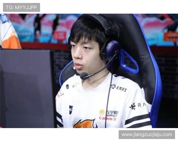 IG在冠军杯积分榜中以52分稳居第一位置，领先对手显著