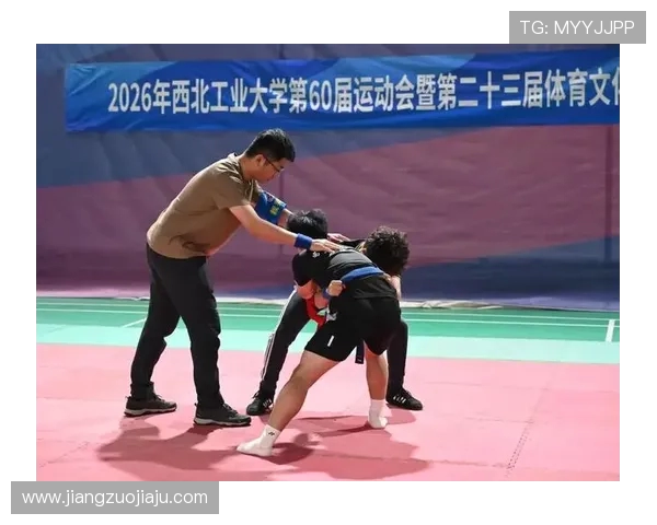 李丽专访：从青涩少女到网球明星的奋斗与成长之路